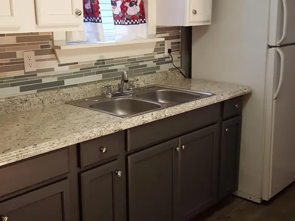 898 Traction St, Clarksburg, WV 26301