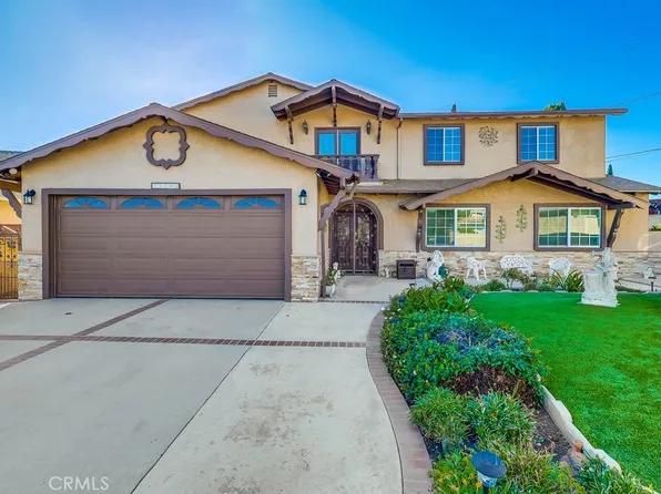 21203 Oakfort Ave, Carson, CA 90745