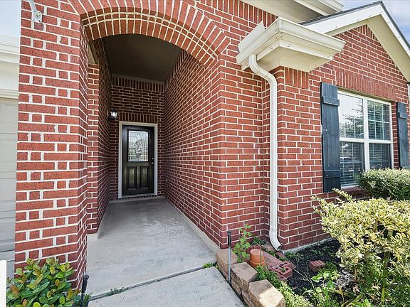 3rd image of 21818 Mount Hunt Dr