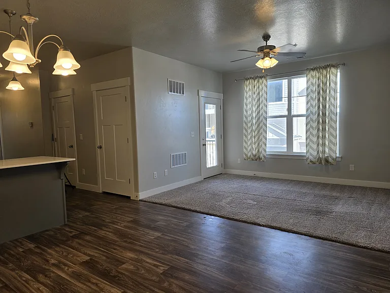 14708 S Astin Ln #203 — Photo 8