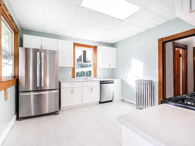 86 Brook St #3 — Photo 1