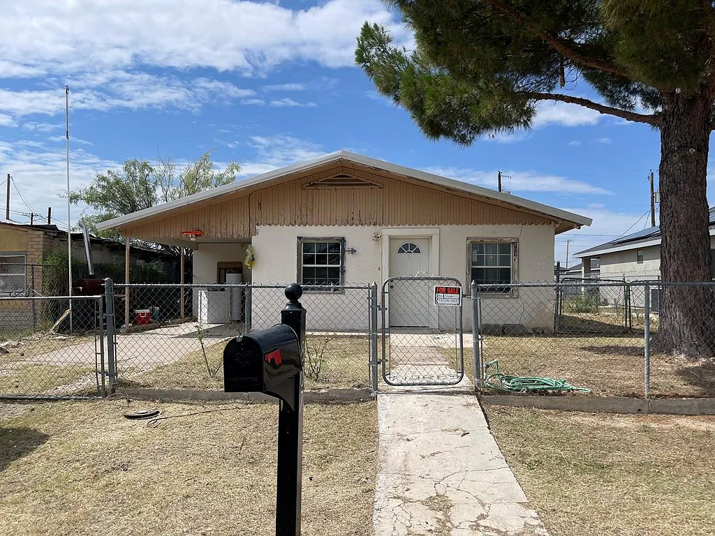 807 W Ryan St, Fort Stockton TX - Owner Finance Home