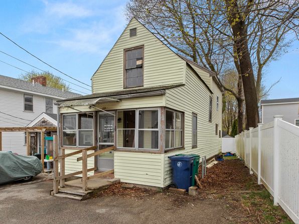29 Thorwald Avenue, Hampton, NH 03842