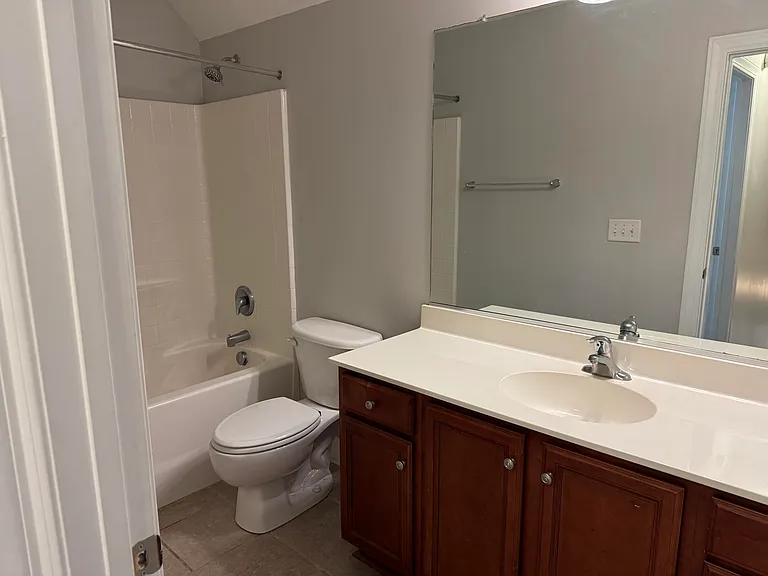 116 Venezia Ct — Photo 20
