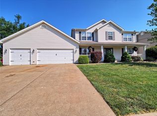 601 Big Bend Dr, Wentzville, MO 63385