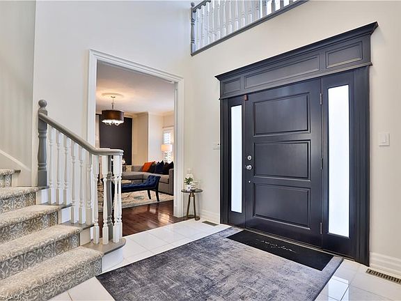 3rd image of 1436 Crescent Rd