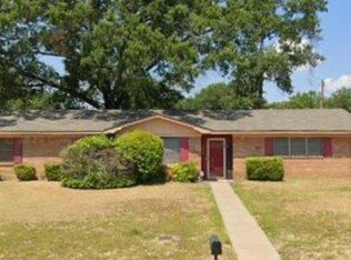 1423 Auburn Dr, Longview, TX 75601