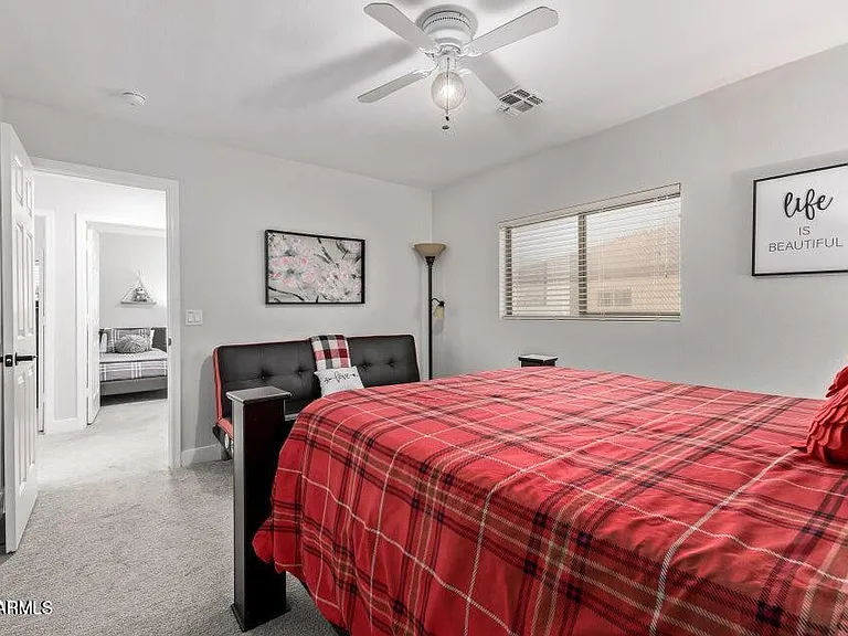 10617 W Daley Ln — Photo 21
