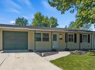 1230 Bethany Ln, Fort Wayne, IN
