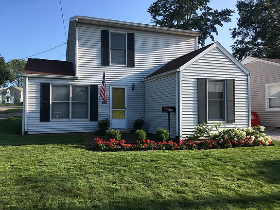 2nd image of 1906 Schiller Ave