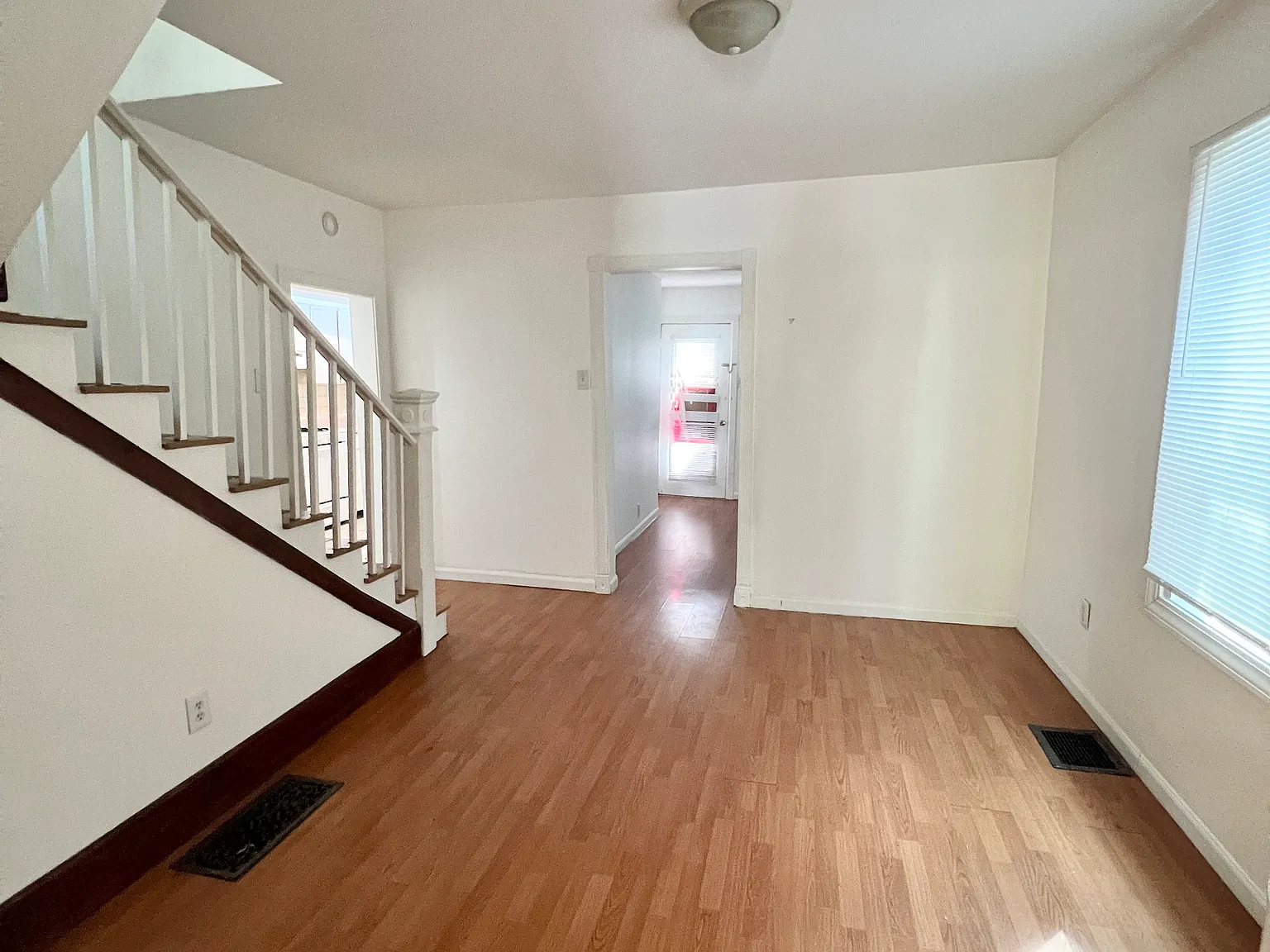 3 bed, 1233 sqft, $1,495 — Photo 4