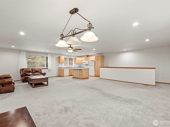 3rd image of 2718 S Star lake Road