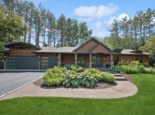 610 Queensland Ln N, Plymouth, MN 55447