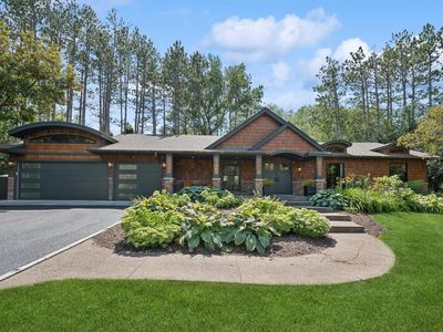 610 Queensland Ln N, Plymouth, MN, 55447