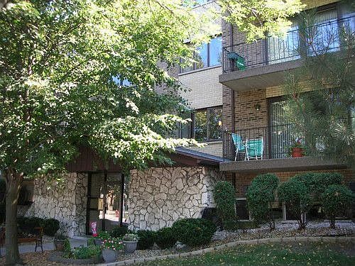 1st image of 4005 W 93rd St APT 3E