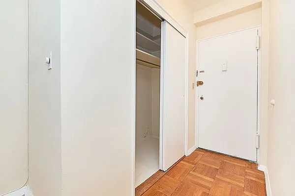 Rented by Keller Williams NYC | media 7