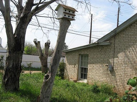 3rd image of 2601 S 20th St