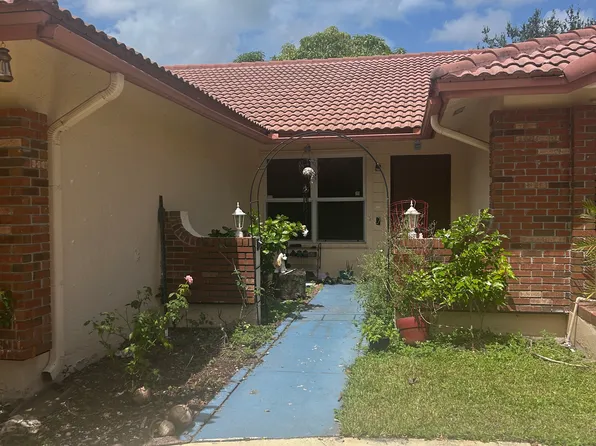 5601 Thistledown Ter, Davie, FL 33331