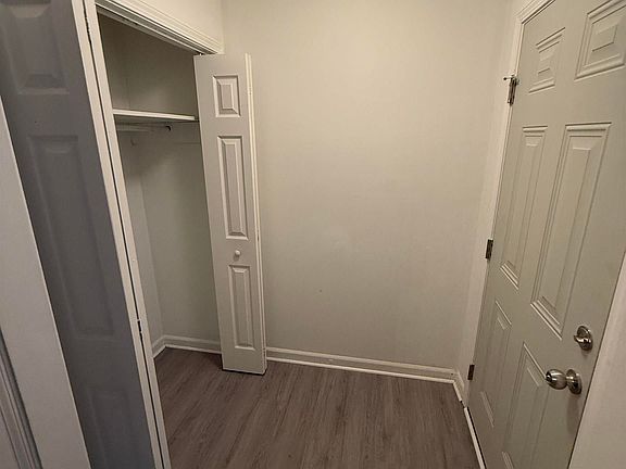 2nd image of 117 Misty Oak Rd APT B