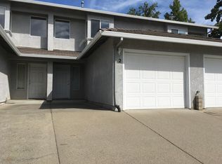 1124 Burton Dr APT 2, Redding, CA 96003