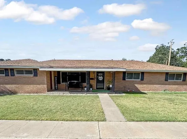 1711 N Vega Dr, Hobbs, NM 88240
