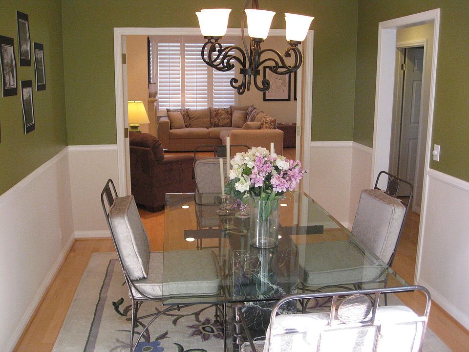 1st image of 147 Nieto Ave