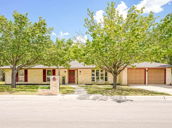 622 Sunhaven Dr, Windcrest, TX 78239