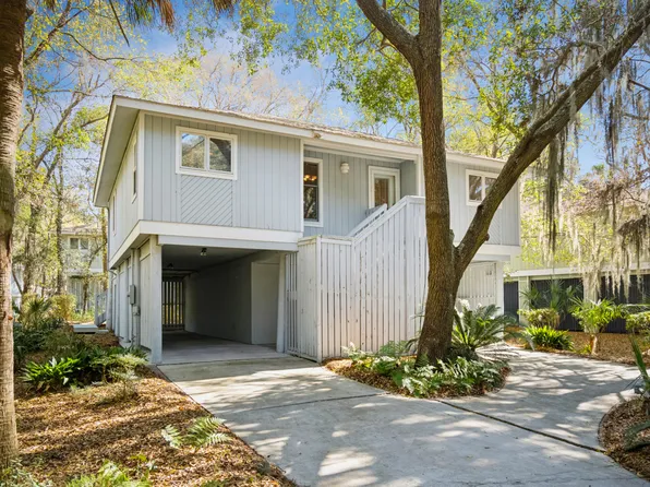 32 Twin Oaks Ln, Isle Of Palms, SC 29451