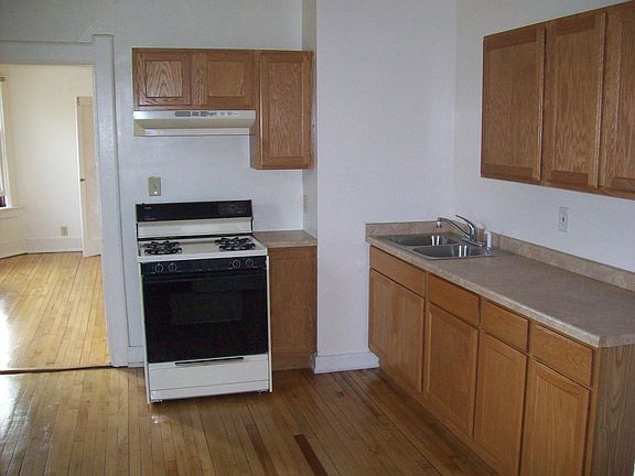 3rd image of 1830 N Humboldt Ave