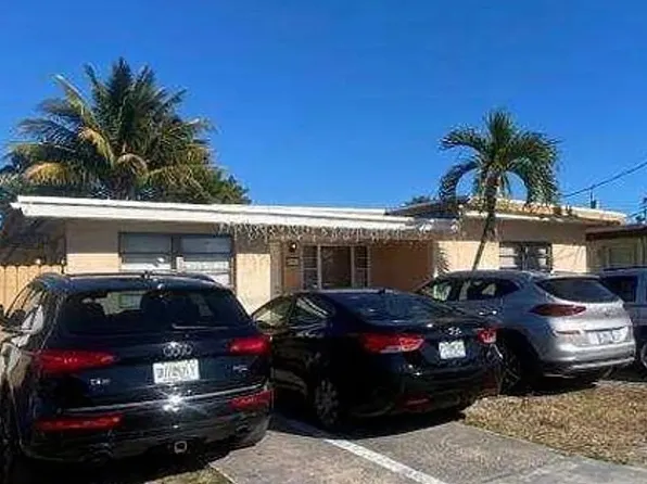 8911 SW 34th St, Miami, FL 33165