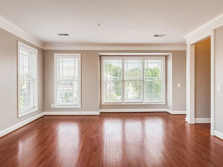 3200 Long Blvd #2 — Photo 9
