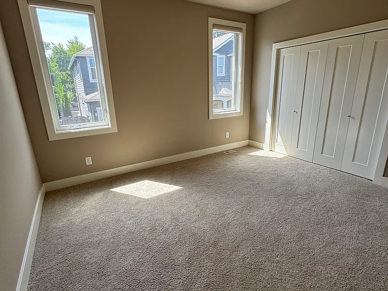 21730 SE 3rd Pl — Photo 15