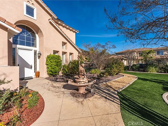 5th image of 952 Creek View Ln