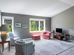 2143 Hammond Pl W, Traverse City, MI 49686