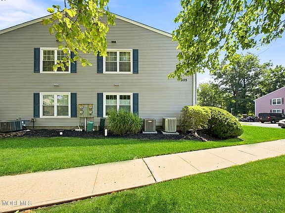 4th image of 505 Harding Road #3