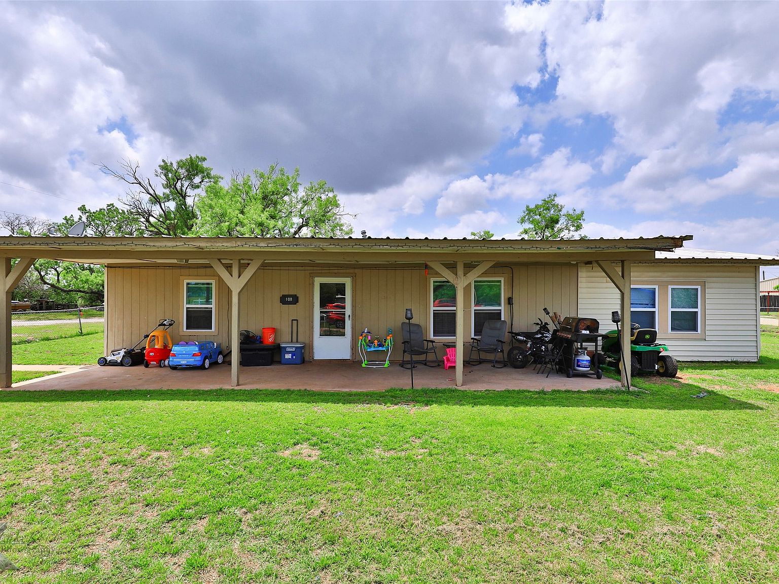 108 Indian Creek Dr, Tye, TX 79563 MLS 20601072 Zillow