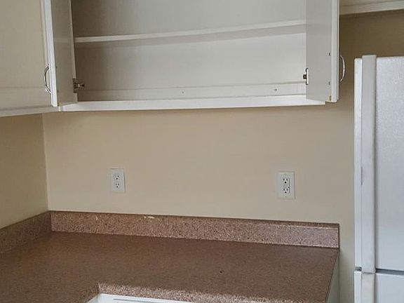 Lots of counter and closet space