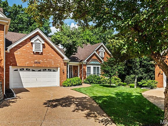 2nd image of 13052 Pembrooke Valley Ct