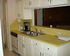 3rd image of 2008 Yorktown Ct S