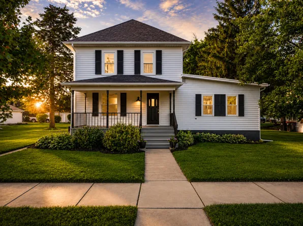 316 W Santa Fe Ave, Toluca, IL 61369