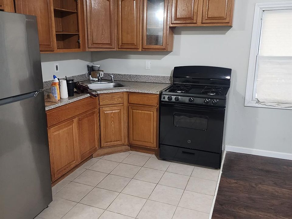 1st image of 11949 165th Street