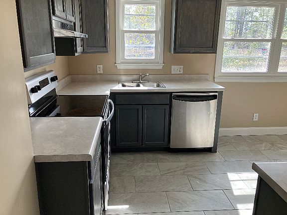 2nd image of 225 Antoinette Dr