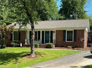 1718 Carolina Ct, High Point, NC 27265