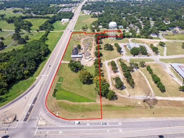 604 N State Highway 121, Bonham, TX 75418