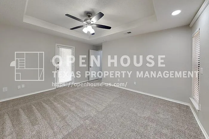 1520 Barclay Dr — Photo 8