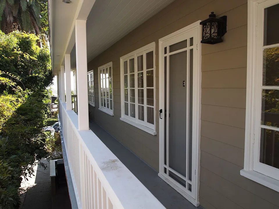 570 Cypress