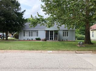 704 E Hudson St, Marion, KS 66861