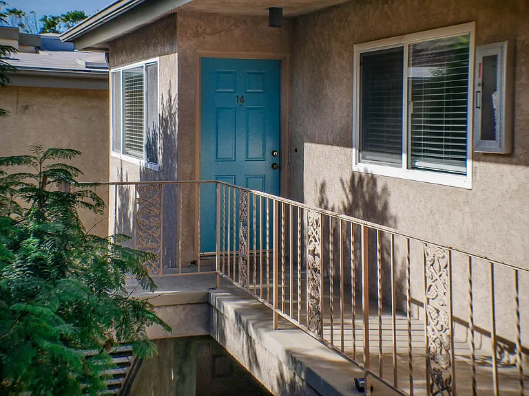 1050 Hornblend St — Photo 21