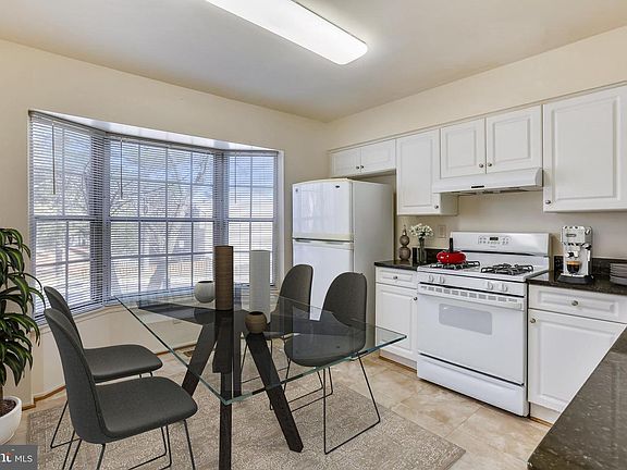 4th image of 7638 Indian Hills Dr