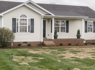 585 W Hollis Chapel Rd, Portland, TN 37148